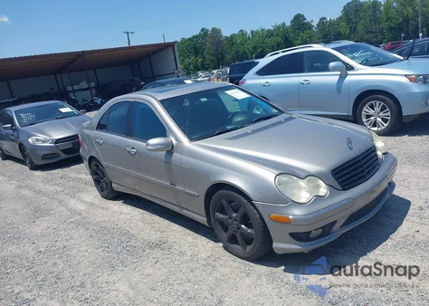 2007 Mercedes-Benz C 230 Sport from USA, damaged, VIN WDBRF52H67A925004